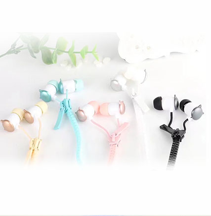 Cute cat zipper headset